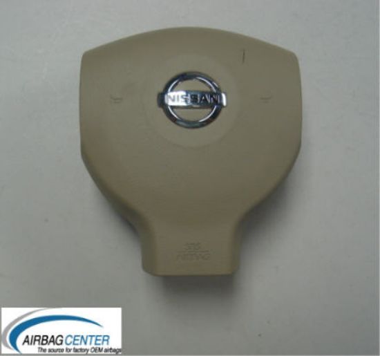 Picture of 2011-Nissan-Versa Picture of 2011-Nissan-Versa