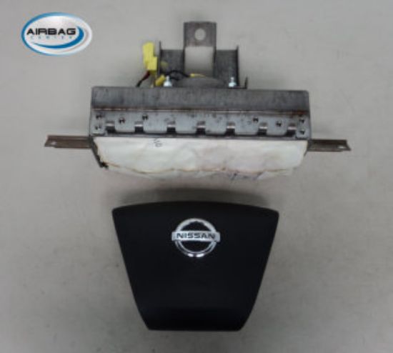 Picture of 2015-Nissan-NV 2500 Picture of 2015-Nissan-NV 2500
